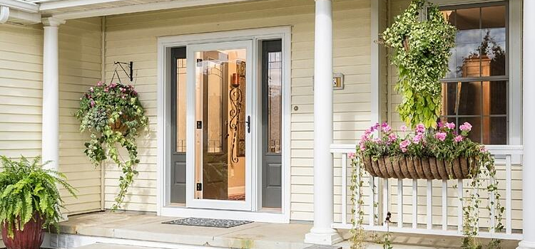 screen door installation in East San Gabriel
