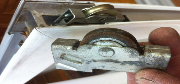 screen door roller repair in East San Gabriel